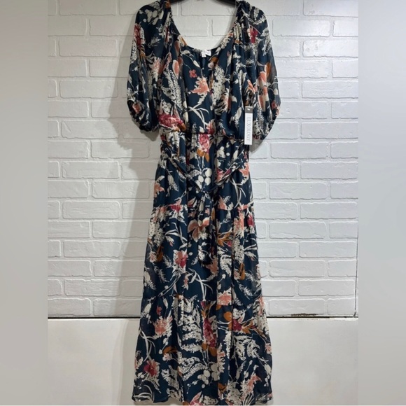 Luxology Women's V Neck Tiered Maxi Dress, Sz: M, Green - Picture 5 of 12